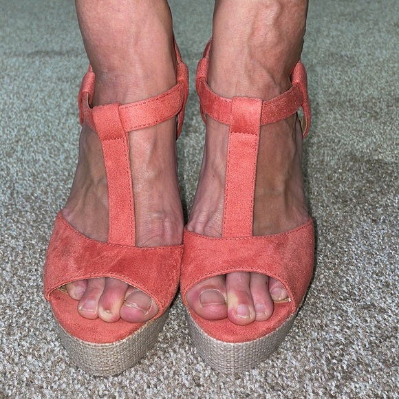 City Streets Sueded Heels - Picture 7 of 13